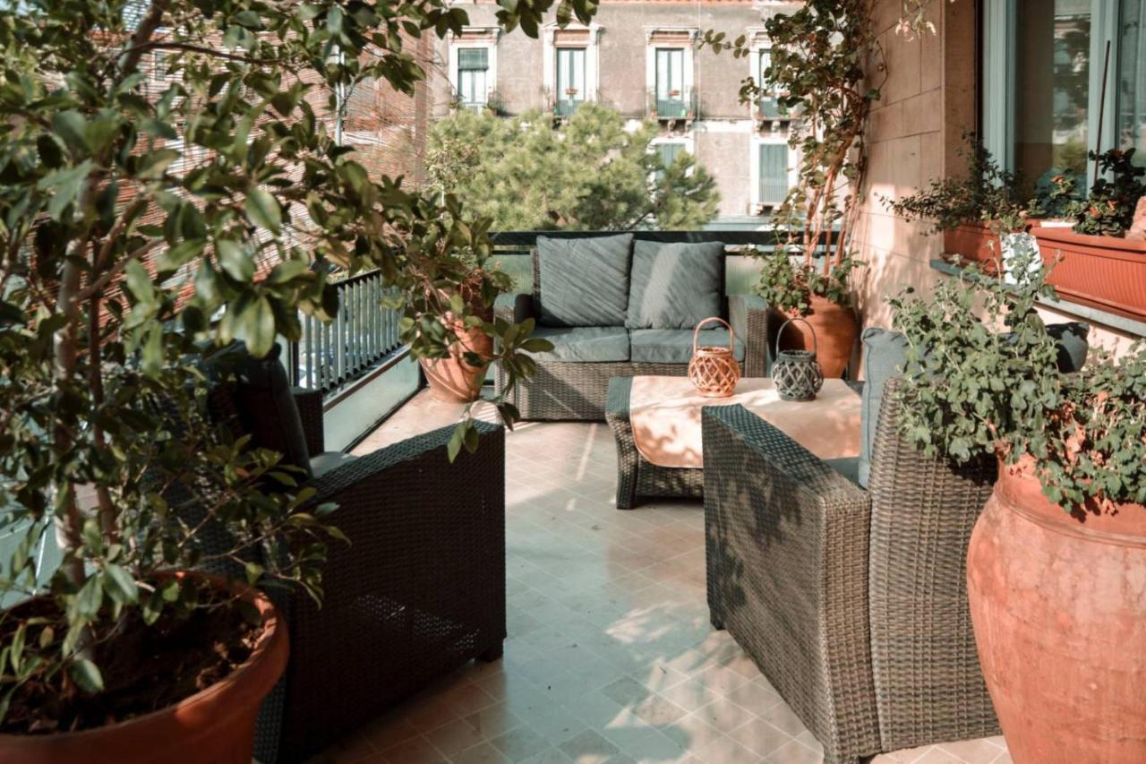 Cesare'S Home Catania Bagian luar foto